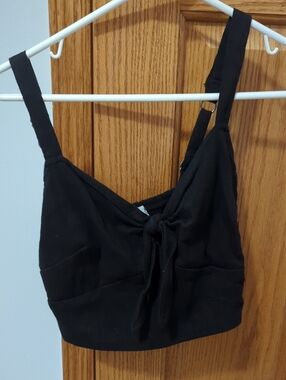 Hollister Black Tie-Front Crop Tank